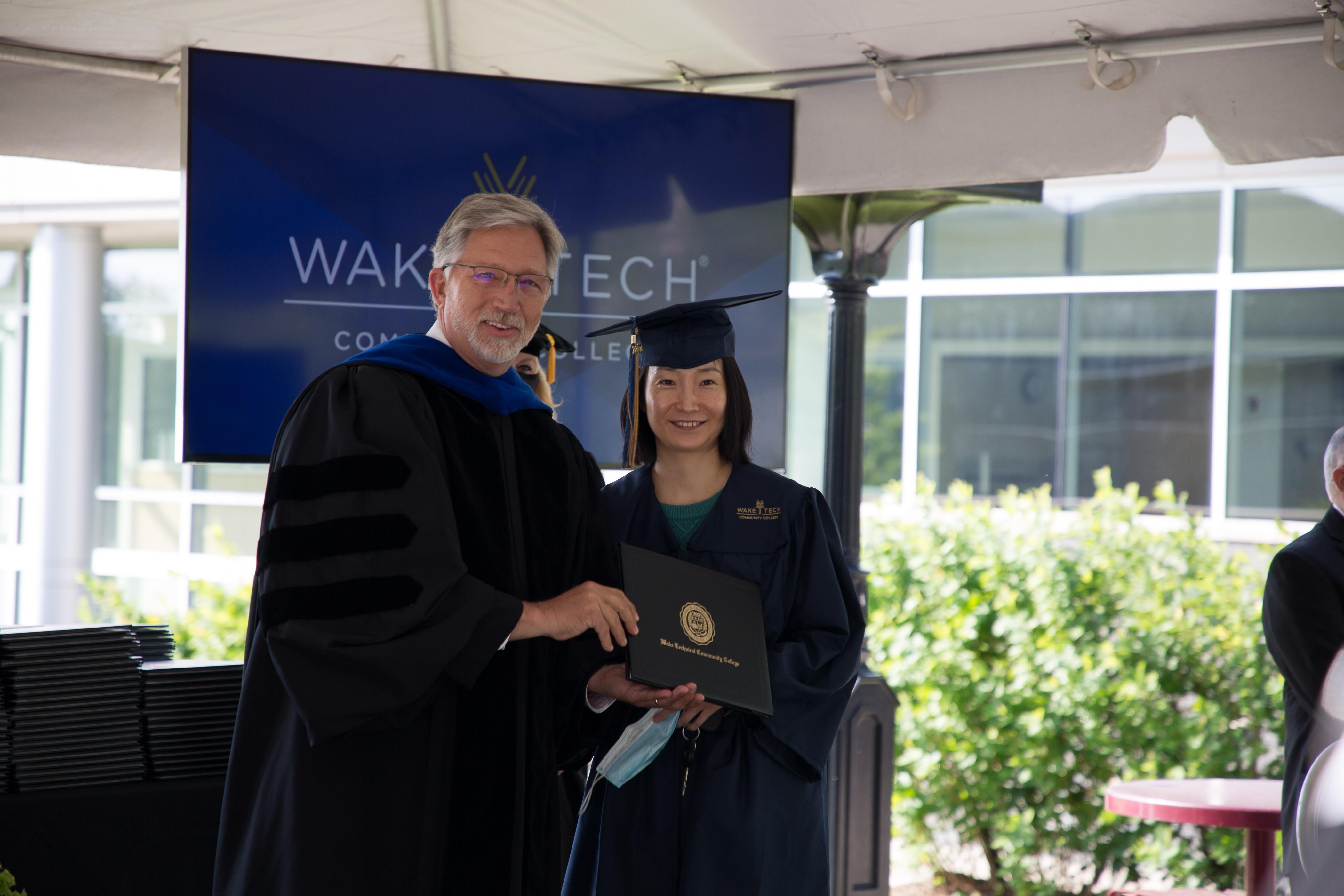 College Honors Spring Graduates with HybridStyle Commencement